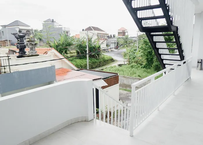 ホテル Escotel Majestica Dalung (Bali)