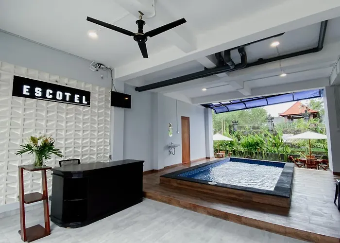 ホテル Escotel Majestica Dalung (Bali)
